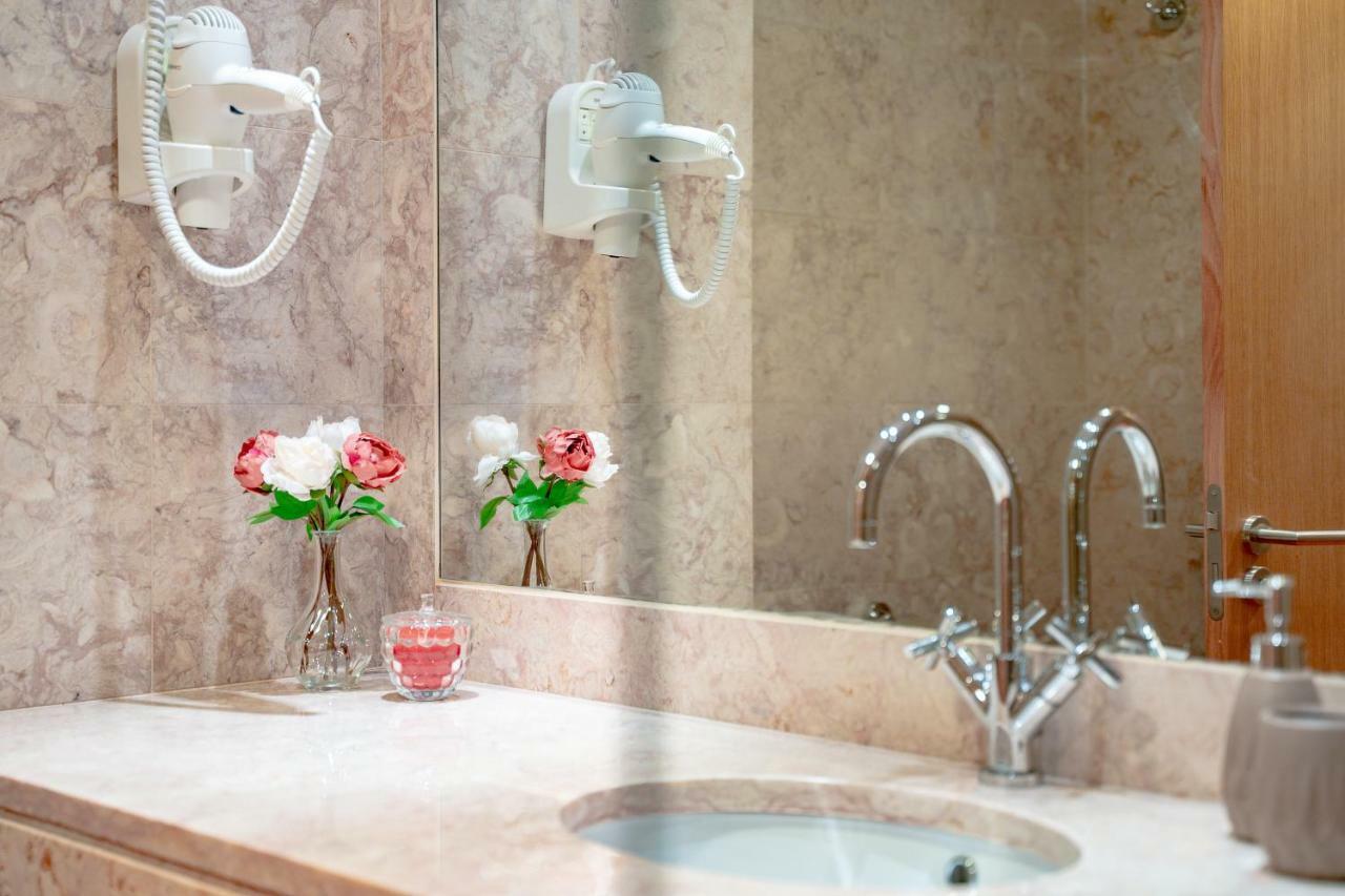Al - Apartamento Vila Sol F5 Ah Куартейра Екстер'єр фото